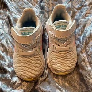 Adidas Tennis shoes